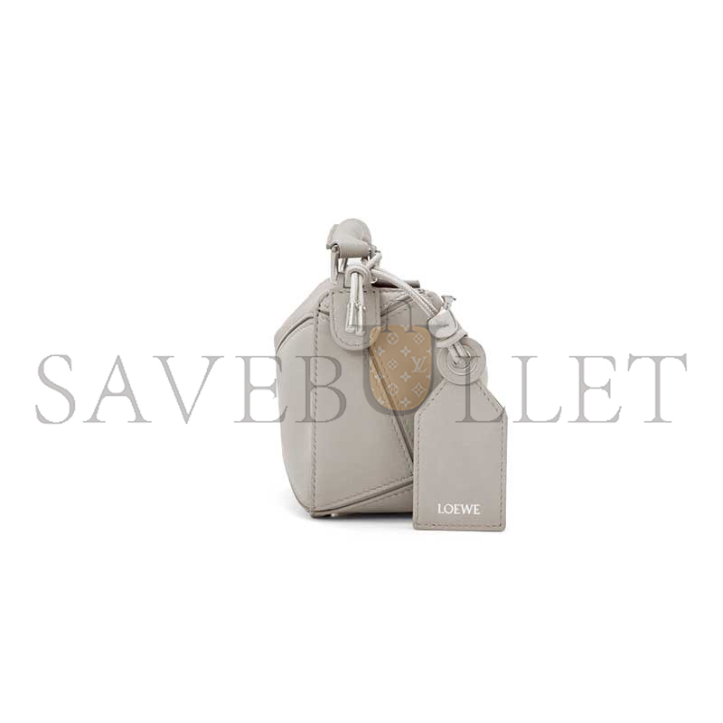 LOEWE MINI FEATHERLIGHT PUZZLE BAG IN NAPPA LAMBSKIN A510PLIX04 (17.5*12.5*7.5)